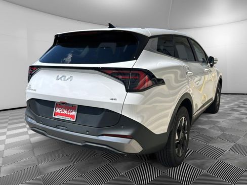New 2026 Kia Sportage LX w/ LX Convenience Package AWD/4WD image 4