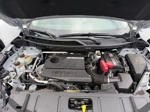 Used 2025 Nissan Rogue SV AWD/4WD image 29