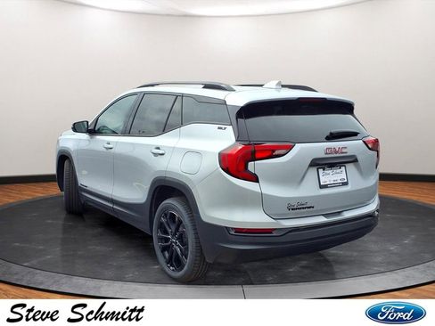 Used 2020 GMC Terrain SLT w/ Elevation Edition FWD image 3