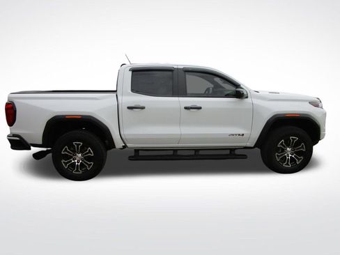 Used 2025 GMC Canyon AT4 w/ Technology Plus Package image 7