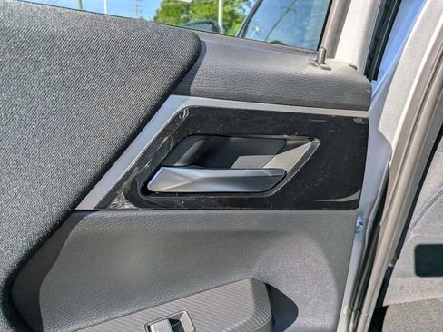 New 2026 Mitsubishi Outlander ES FWD image 24