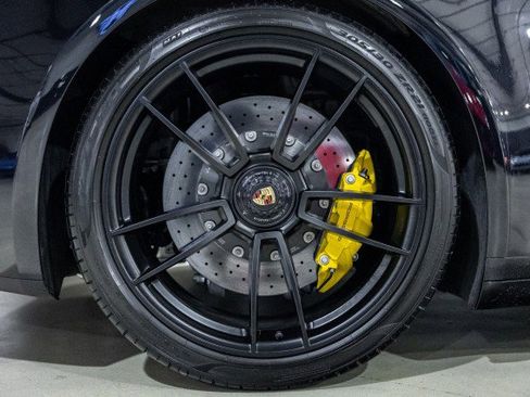 Used 2024 Porsche 911 Targa 4 GTS image 35