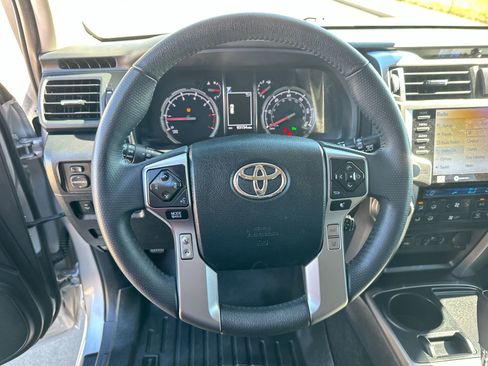 Used 2021 Toyota 4Runner Limited image 14