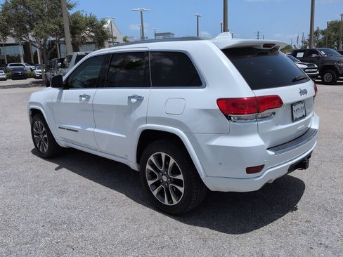 Used 2018 Jeep Grand Cherokee Overland RWD image 7