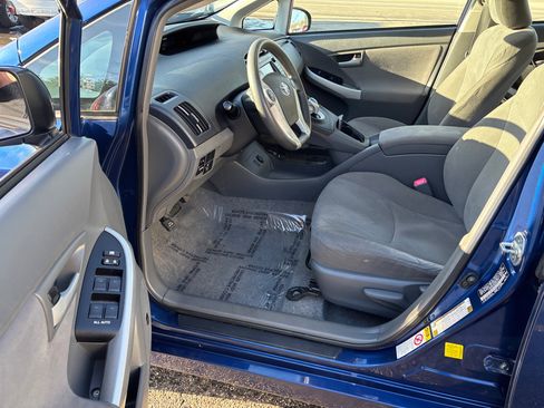 Used 2011 Toyota Prius Three w/ Navigation Pkg image 9