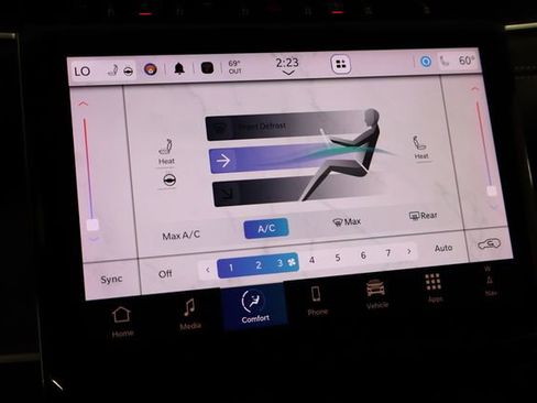 Used 2023 Jeep Grand Cherokee Limited w/ Black Appearance Package image 33