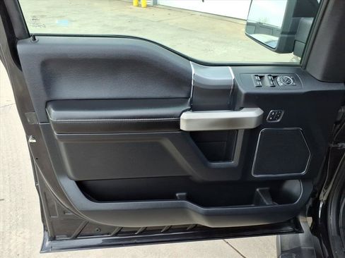 Used 2015 Ford F150 Lariat image 20