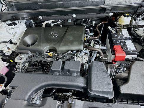 Certified 2025 Toyota RAV4 XLE image 30