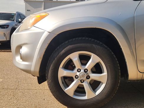 Used 2011 Toyota RAV4 Limited w/ Limited Extra Value Pkg AWD/4WD image 10