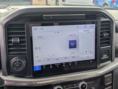 Used 2025 Ford F150 Lariat w/ Equipment Group 501A Mid image 22