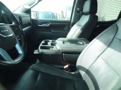 Used 2024 GMC Sierra 1500 SLT image 10
