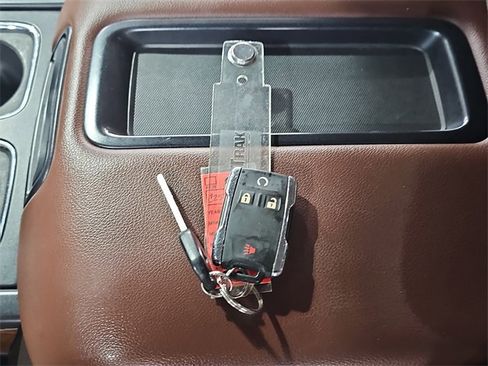 Used 2015 Chevrolet Silverado 3500 High Country w/ Duramax Plus Package image 35