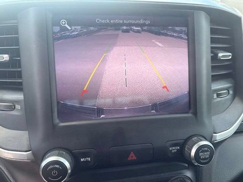 Used 2020 RAM 1500 Big Horn AWD/4WD image 11