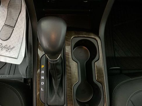 Used 2022 GMC Canyon Elevation w/ Elevation Premium Package image 19