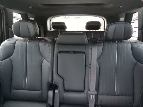 Used 2026 Cadillac Vistiq Luxury image 24