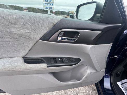 Used 2013 Honda Accord LX image 8