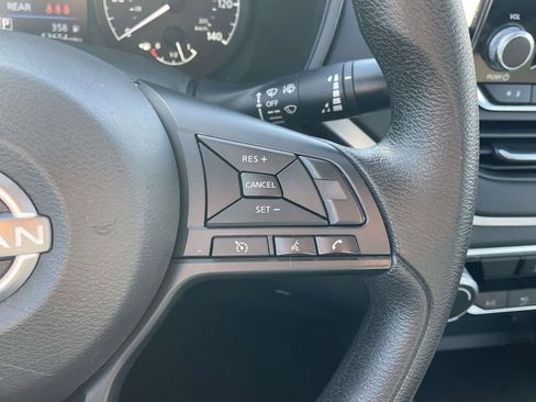 Used 2024 Nissan Altima 2.5 S FWD image 21