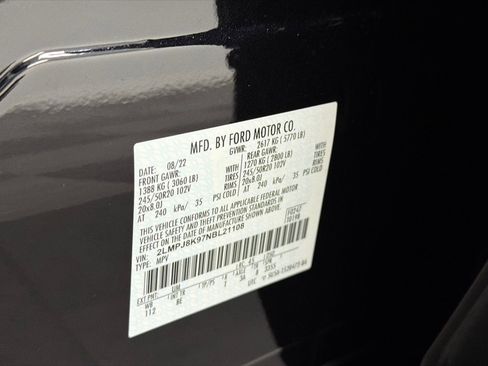 Certified 2022 Lincoln Nautilus Reserve w/ Equipment Group 201A image 36