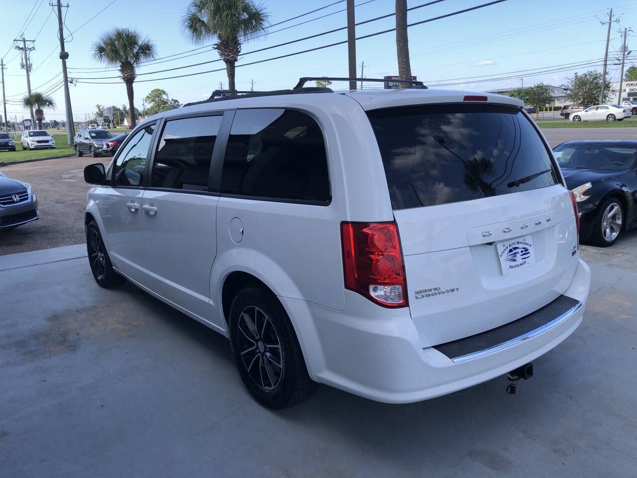 Used 2019 Dodge Grand Caravan GT FWD image 4