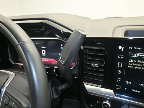 Certified 2024 GMC Sierra 1500 SLT AWD/4WD image 15