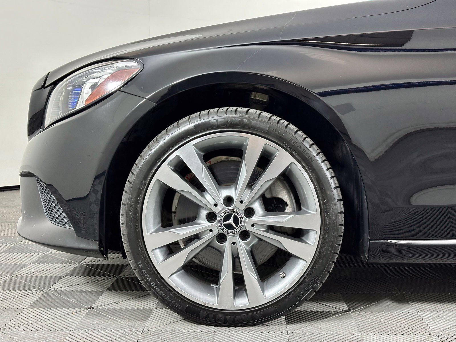 Used 2019 Mercedes-Benz C 300 Sedan image 8