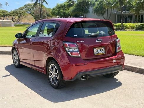Used 2018 Chevrolet Sonic LT w/ Convenience Package FWD image 7