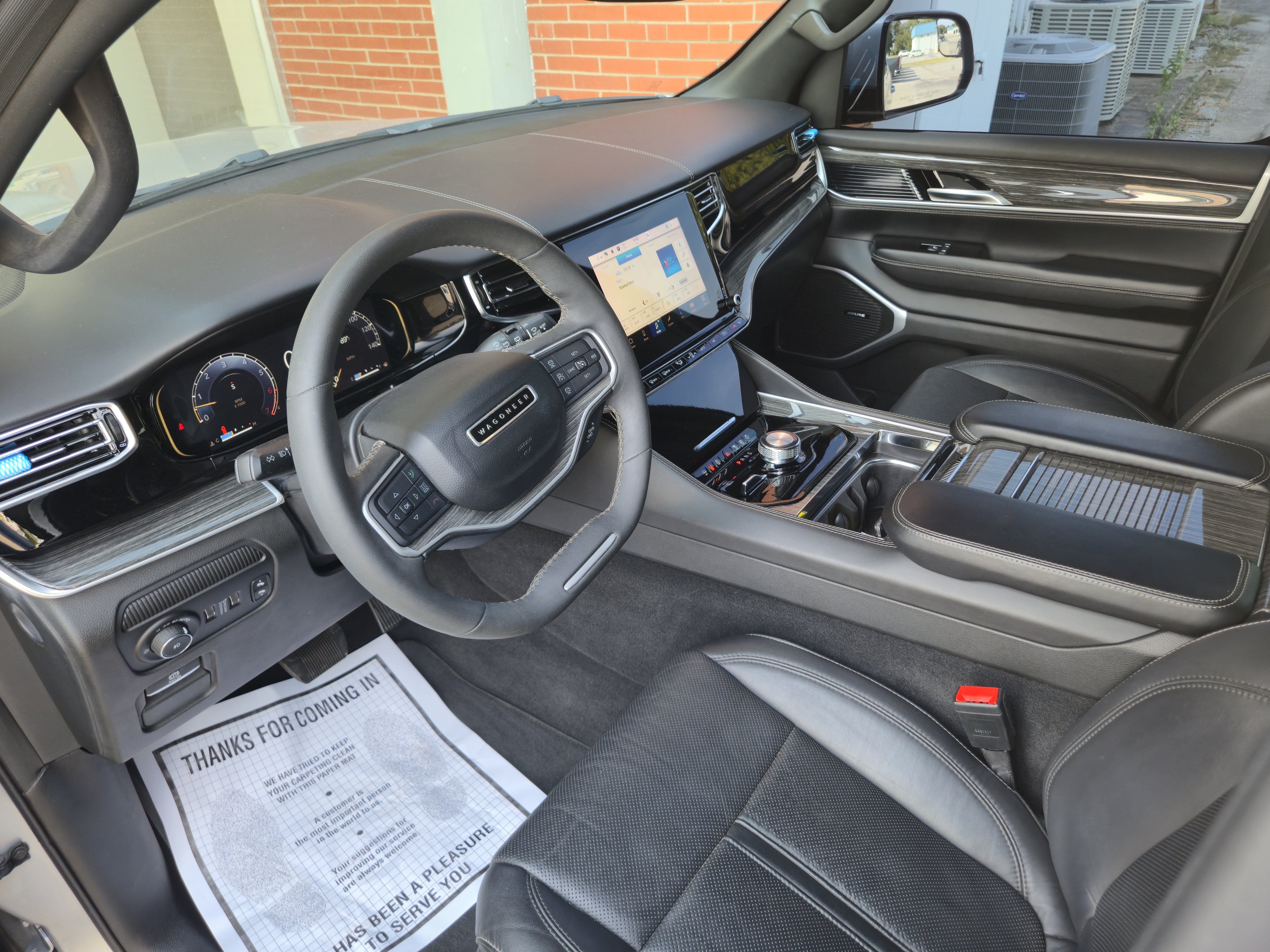 Used 2022 Jeep Wagoneer Series II AWD/4WD image 23