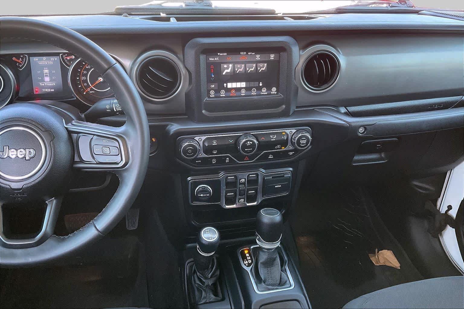Used 2022 Jeep Gladiator Sport AWD/4WD image 7