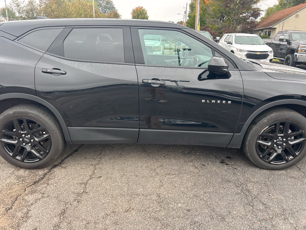 Used 2022 Chevrolet Blazer LT w/ LPO, Cargo Package AWD/4WD image 3