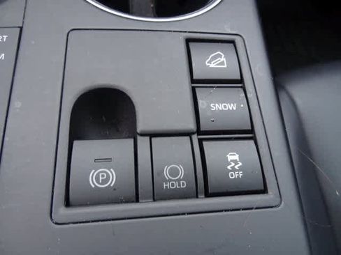 Used 2023 Toyota Highlander XSE image 14