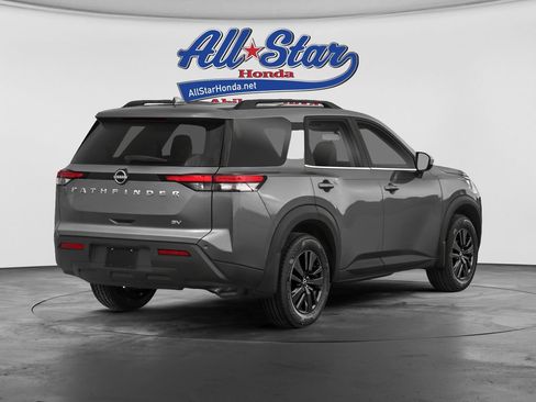 Used 2022 Nissan Pathfinder SV FWD image 2