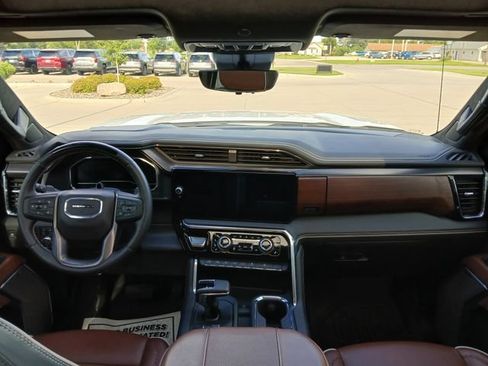Certified 2025 GMC Sierra 1500 Denali Ultimate AWD/4WD image 41
