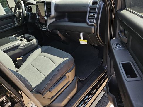 New 2026 RAM 2500 Tradesman AWD/4WD image 7