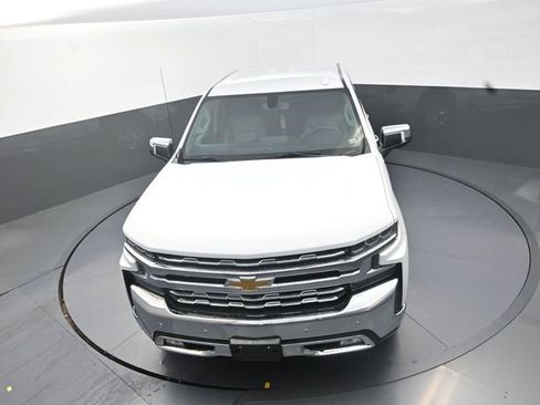 Used 2021 Chevrolet Silverado 1500 LTZ w/ Z71 Off-Road Package AWD/4WD image 12
