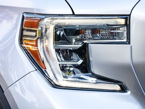 Used 2020 GMC Sierra 1500 Elevation w/ Elevation Value Package image 7