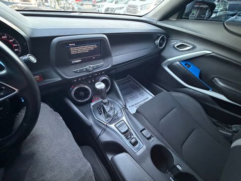 Used 2019 Chevrolet Camaro LT image 14