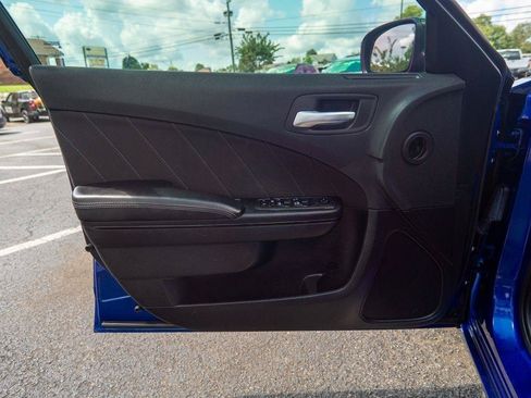 Used 2021 Dodge Charger SXT w/ Blacktop Package RWD image 15
