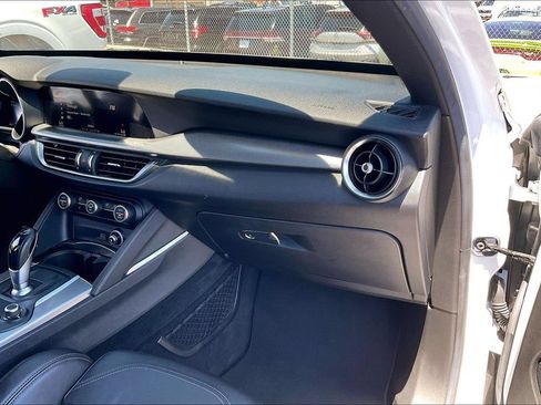 Used 2018 Alfa Romeo Stelvio Ti Sport AWD/4WD image 15