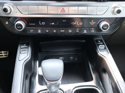Used 2024 Kia Telluride SX X-Line AWD/4WD image 11
