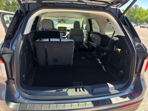 New 2026 Ford Explorer Active w/ Active Comfort Package image 14