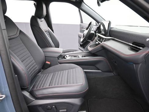 New 2026 Ford Explorer ST-Line w/ ST-Line Street Pack image 27