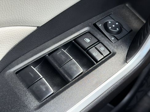 Used 2025 Toyota RAV4 XLE Premium FWD image 30