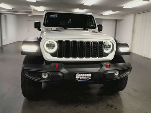 Used 2026 Jeep Wrangler Unlimited Rubicon AWD/4WD image 3
