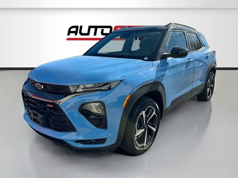 Used 2023 Chevrolet TrailBlazer RS w/ Sun and Liftgate Package AWD/4WD image 3