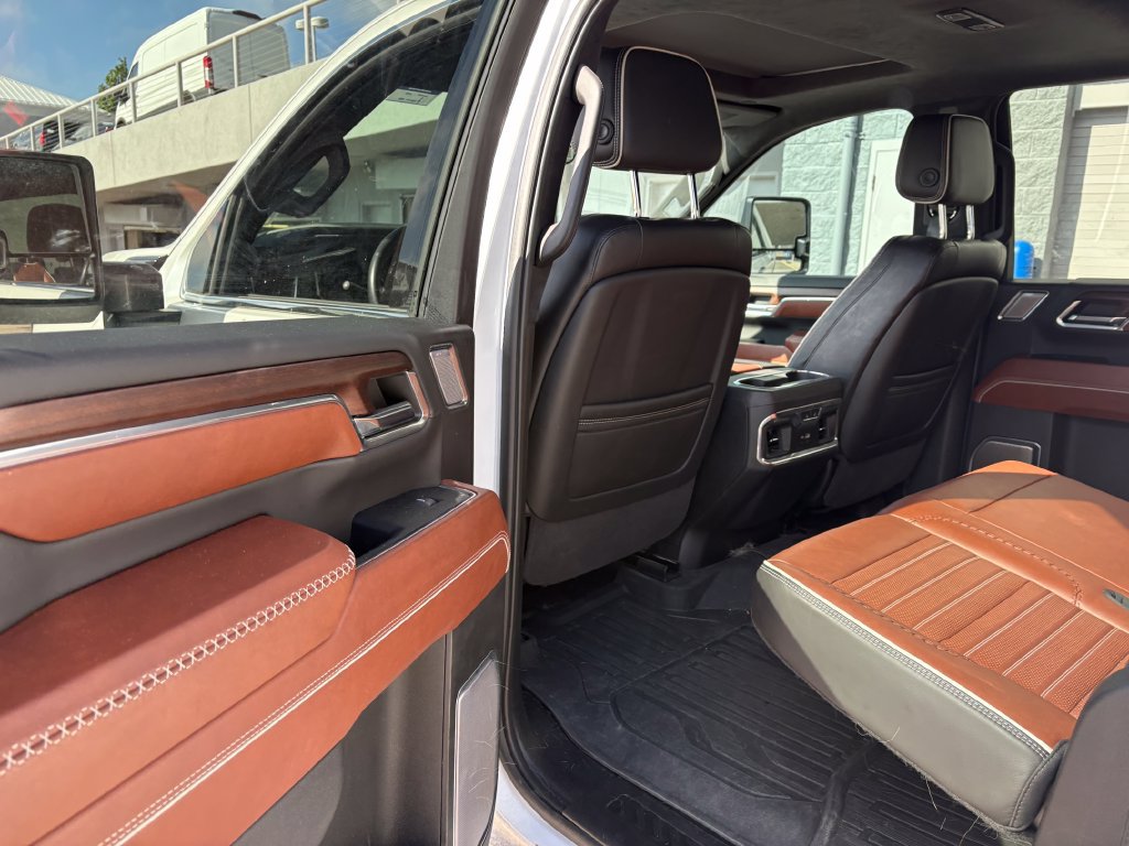 Used 2024 GMC Sierra 2500 Denali Ultimate AWD/4WD image 27