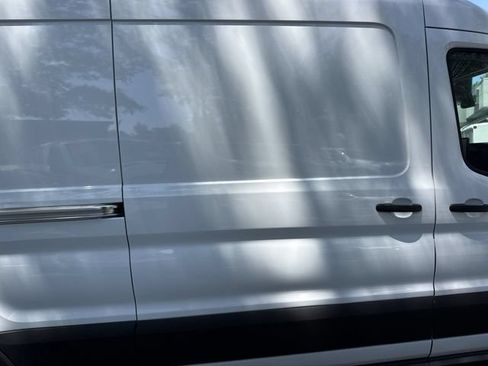 New 2026 Ford Transit 250 148 Medium Roof w/ Load Area Protection Package RWD image 17
