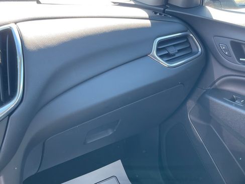 Used 2023 Chevrolet Equinox LT image 26