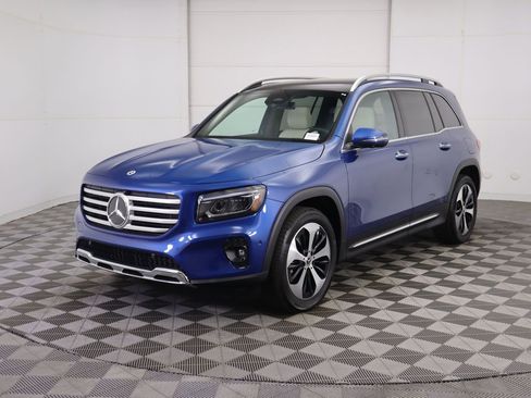 New 2026 Mercedes-Benz GLB 250 image 1