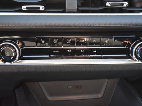 New 2026 Chevrolet Equinox LT image 26