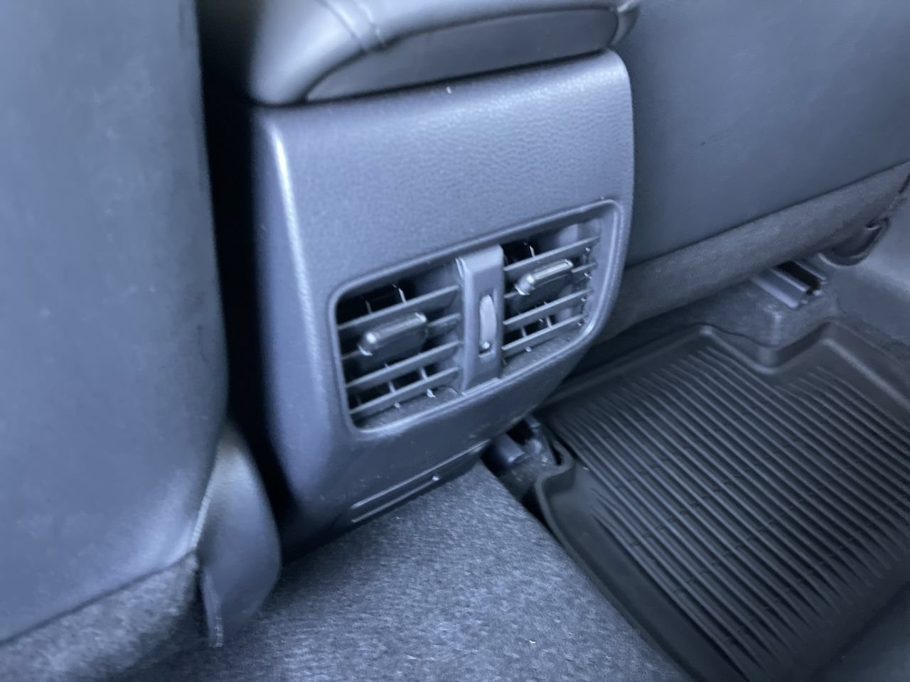 Used 2026 Toyota Corolla Cross XLE AWD/4WD image 21